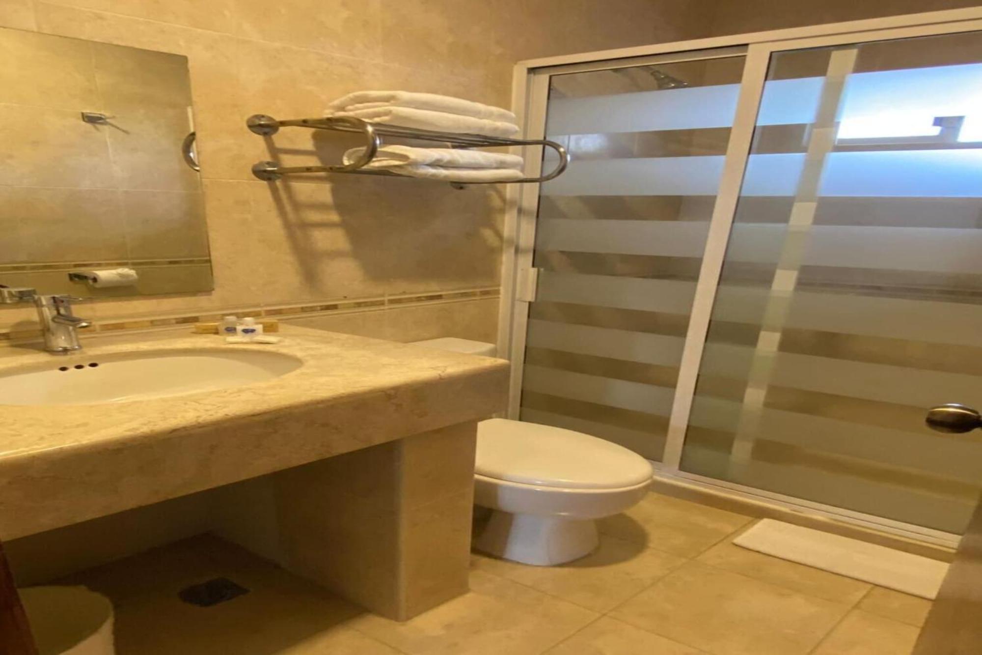 Capital O La Huerta Golf & Hotel Cholula Ngoại thất bức ảnh