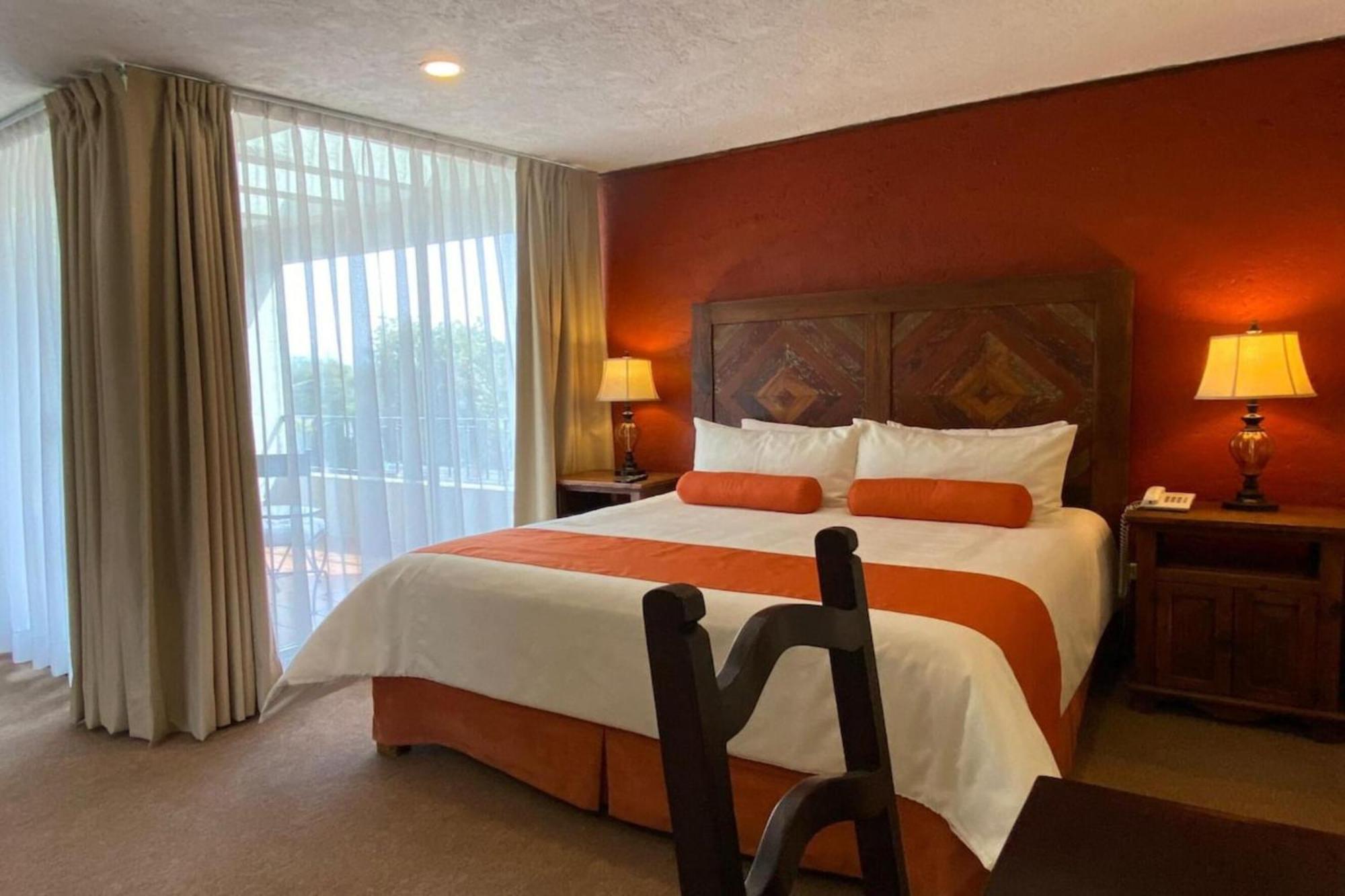 Capital O La Huerta Golf & Hotel Cholula Ngoại thất bức ảnh